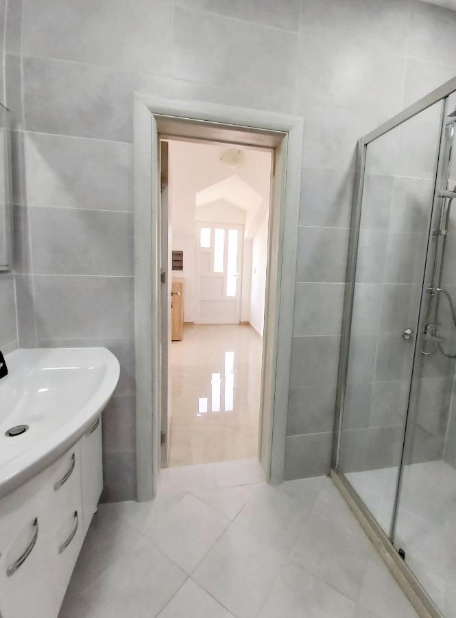 Viktor Apartment แฮร์เซ็ก-โนวี ภายนอก รูปภาพ